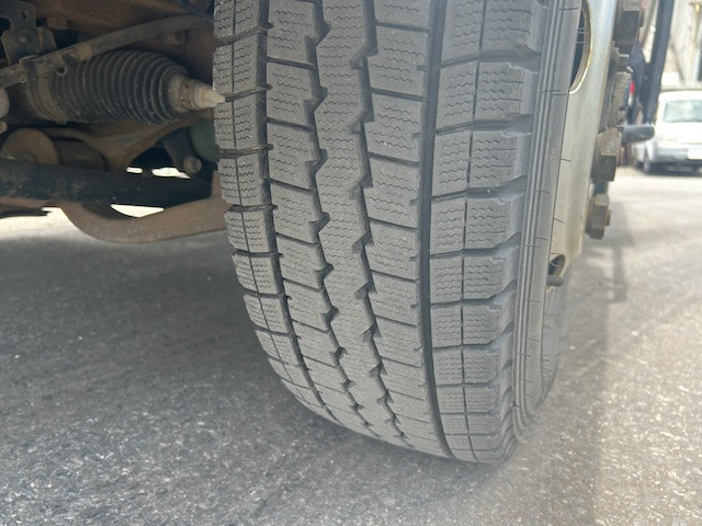 いすゞ エルフ BDG-NKS85AN(4WD)の写真30