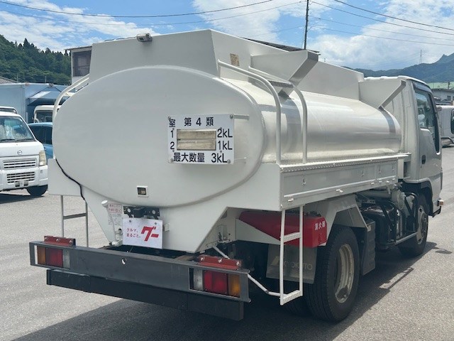 いすゞ エルフ BDG-NKS85AN(4WD)の写真33