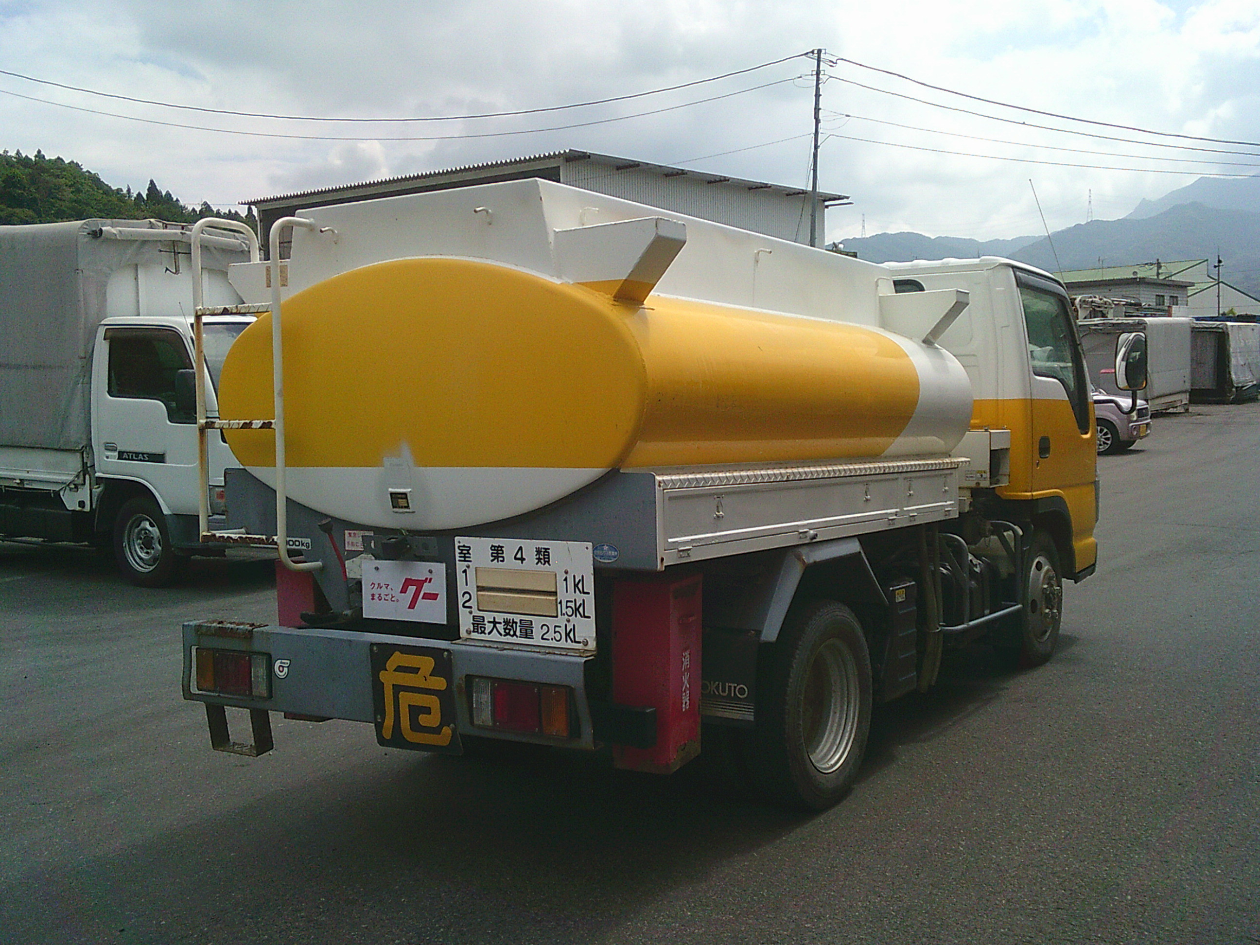 いすゞ エルフ BDG-NKS85AN(4WD)の写真4