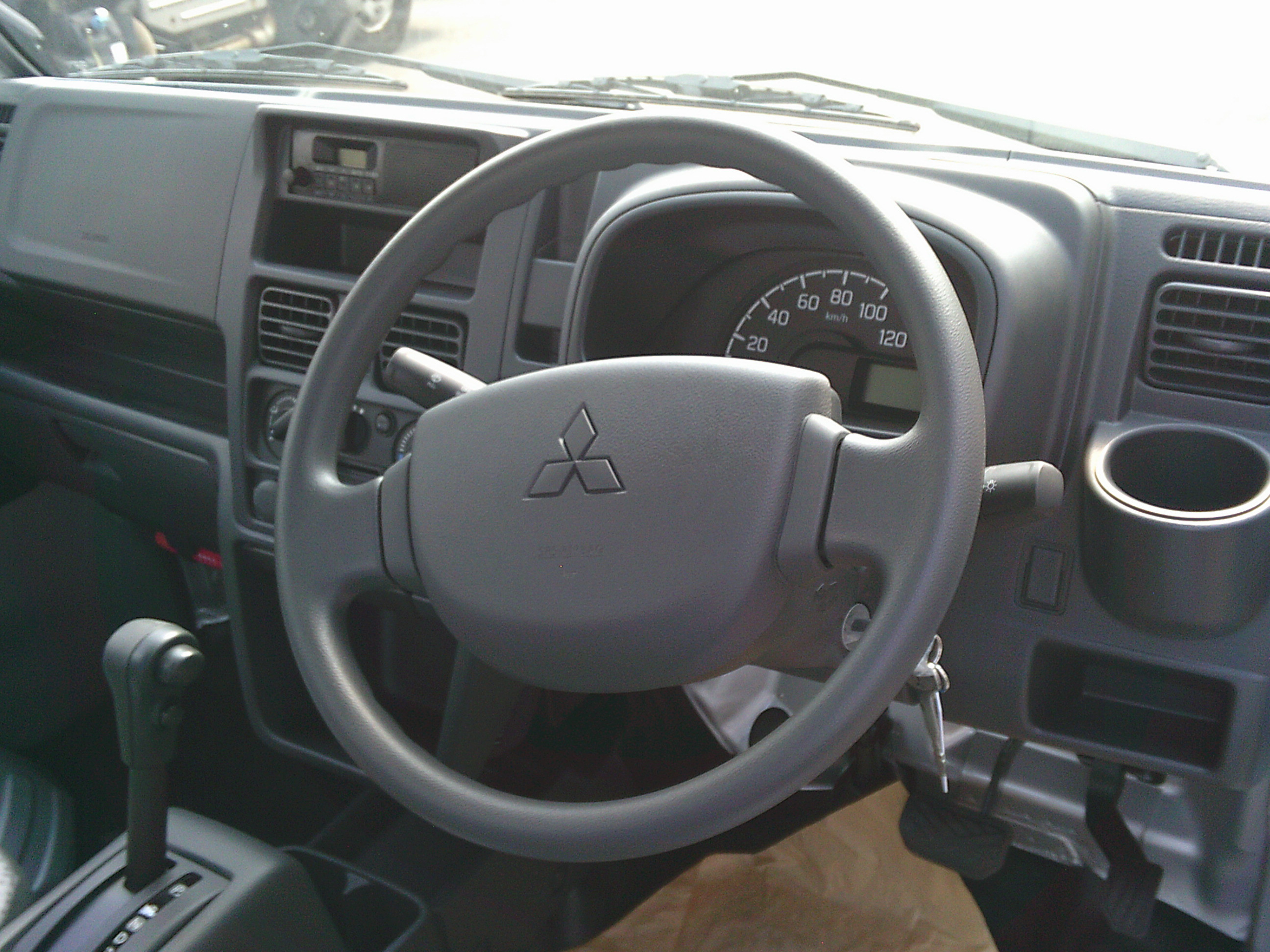 三菱 ミニキャブトラック 3BD-DS16T(4WD)の写真7