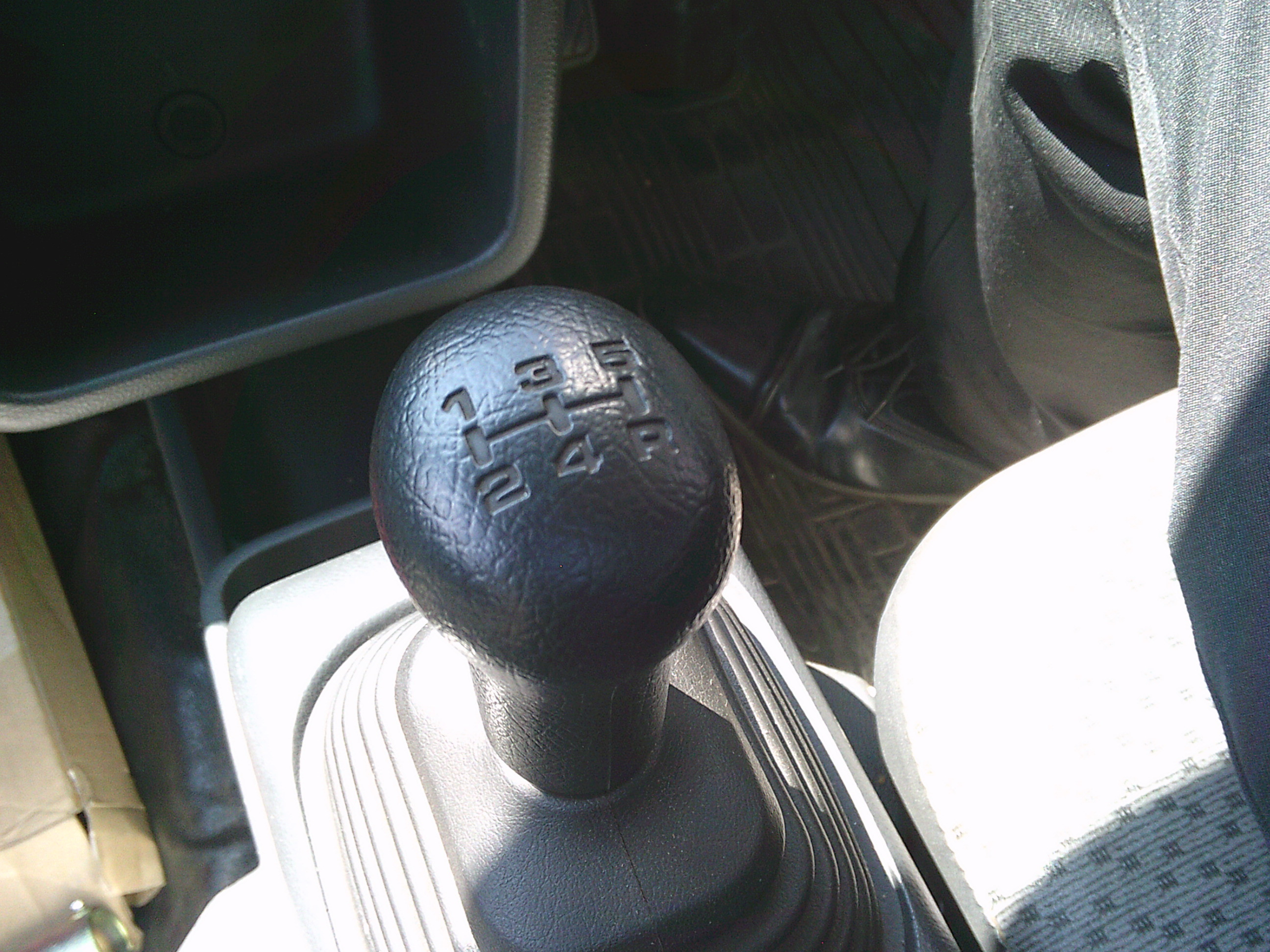 スズキ キャリイ EBD-DA16T(4WD)の写真35