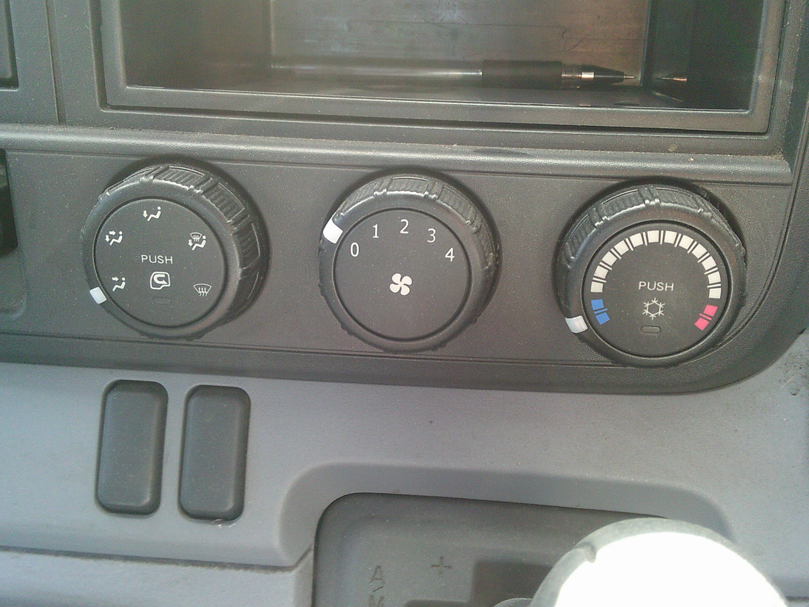 三菱 キャンター TKG-FDA20(4WD)の写真34