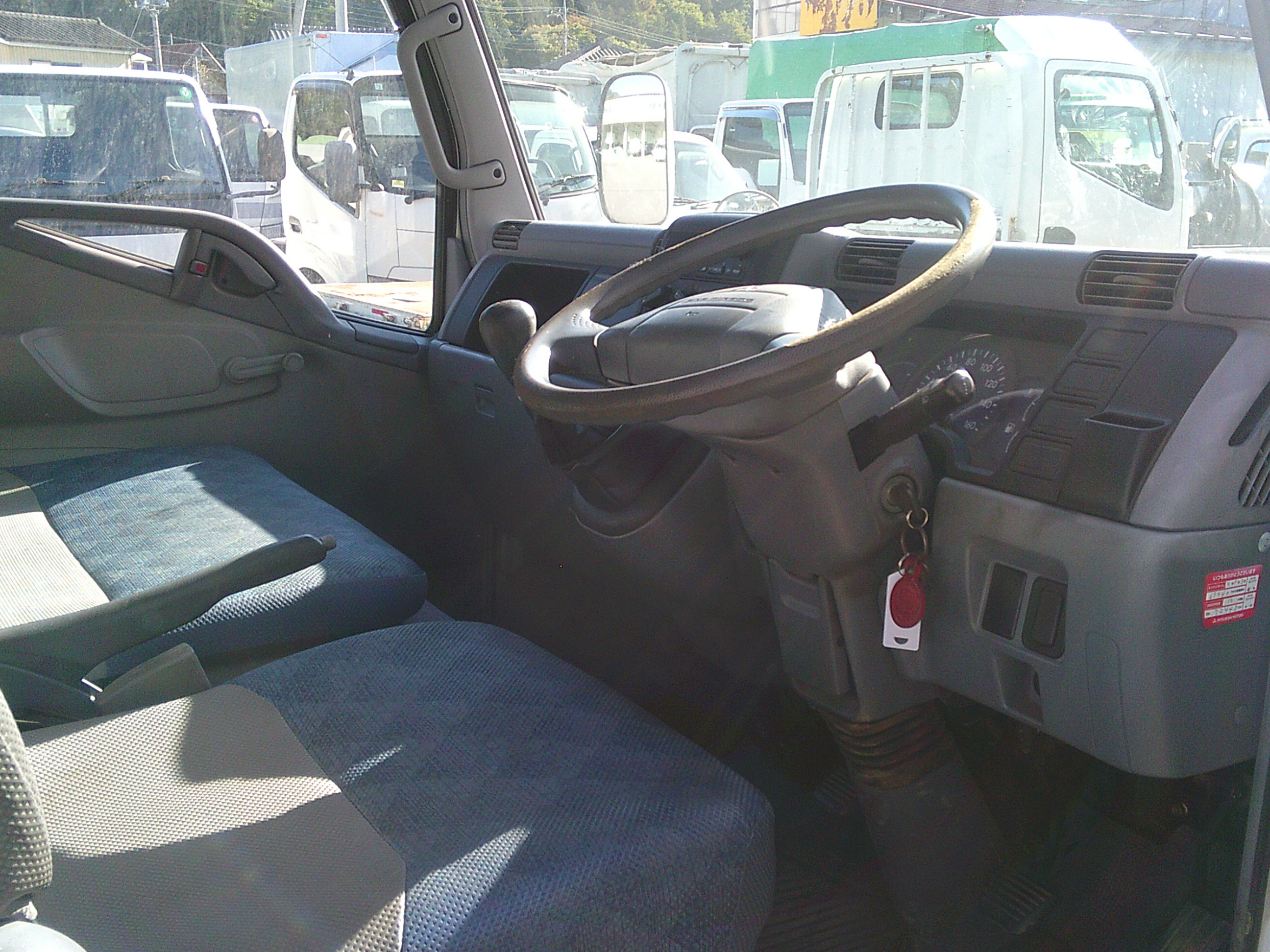 三菱 キャンター CBF-FB700B(2WD)の写真22