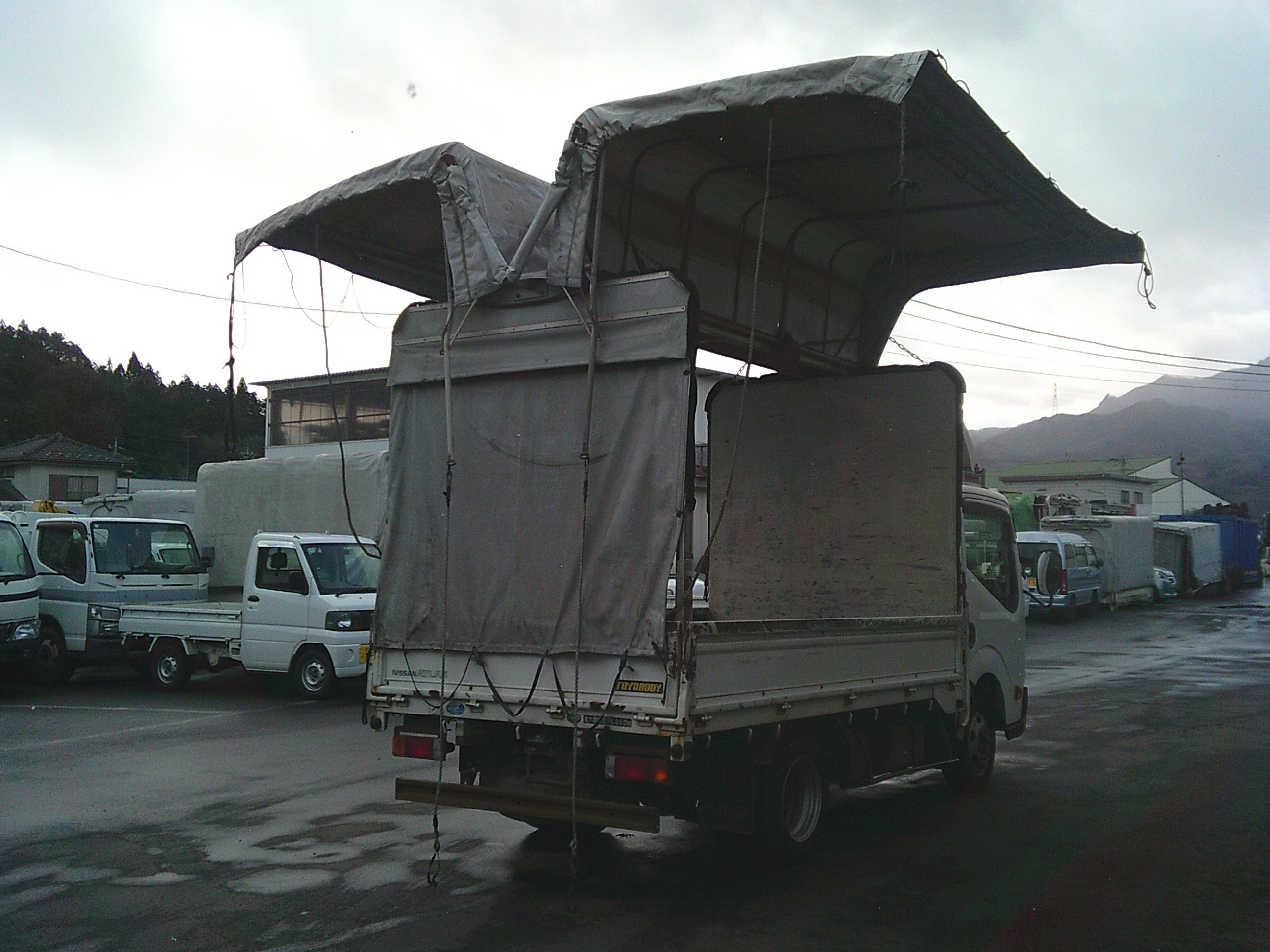 日産 アトラス TKG-SZ5F24(4WD)の写真4