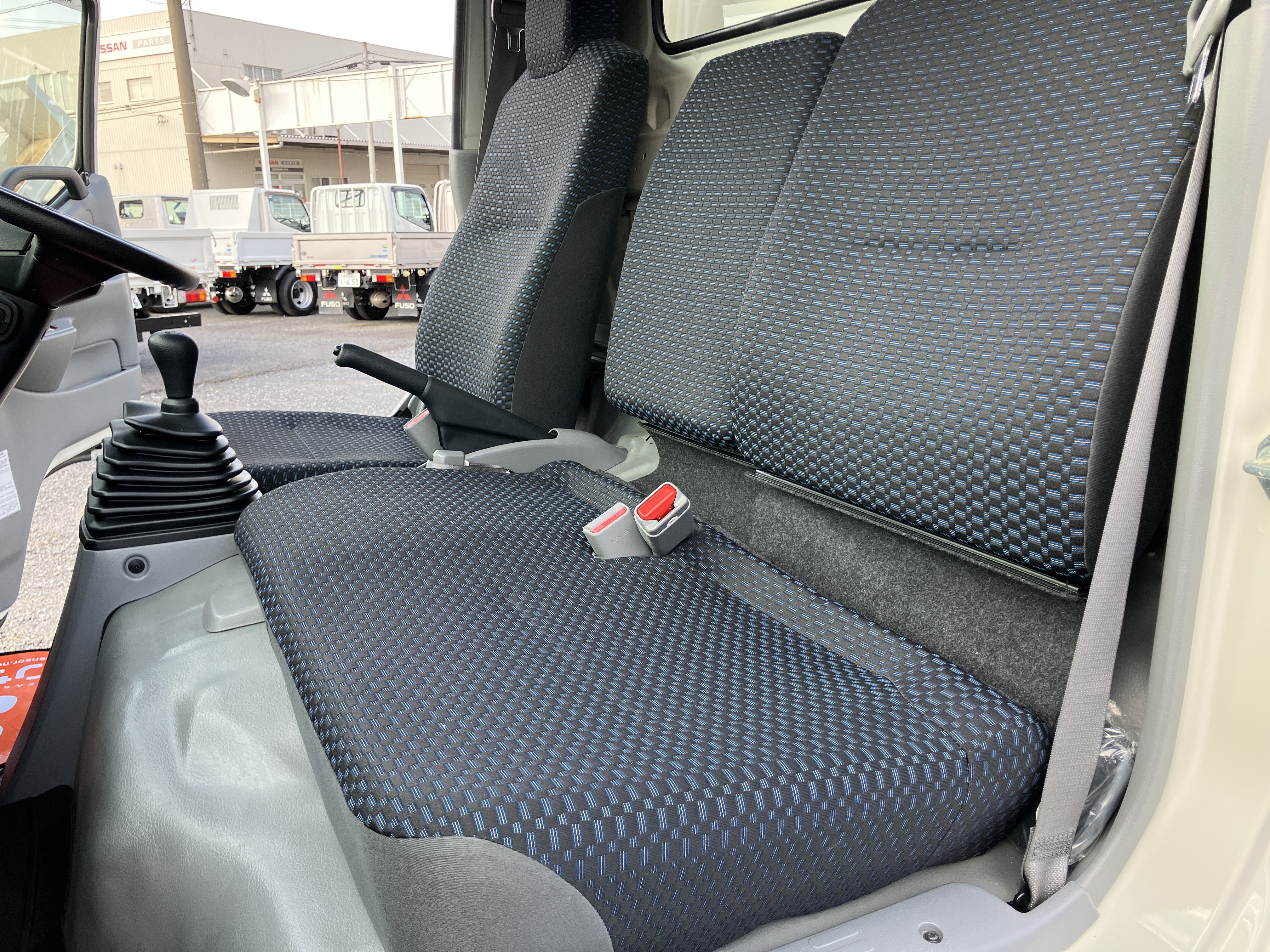 日野 デュトロ 2RG-XZC605M(2WD)の写真25