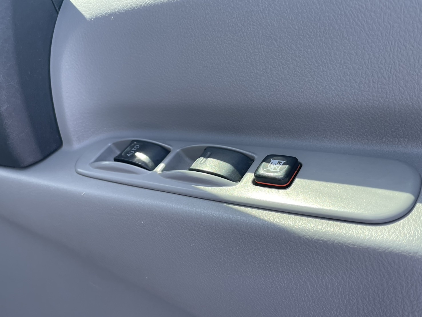 日野 デュトロ TPG-XZU710M(2WD)の写真15