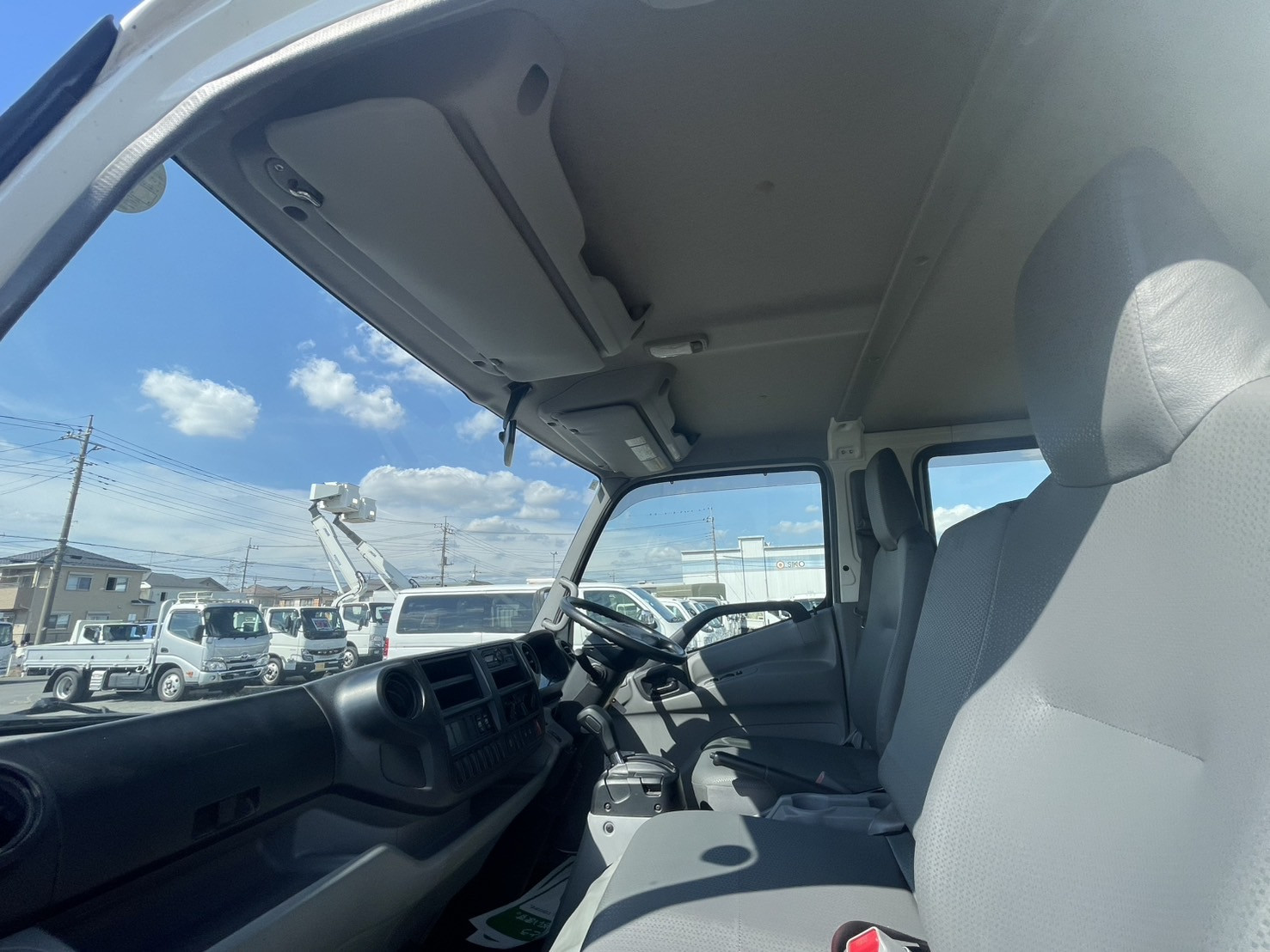 日野 デュトロ TPG-XZU710M(2WD)の写真18