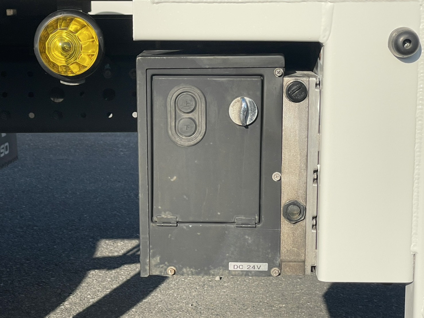 三菱 キャンター TPG-FEB50(2WD)の写真13