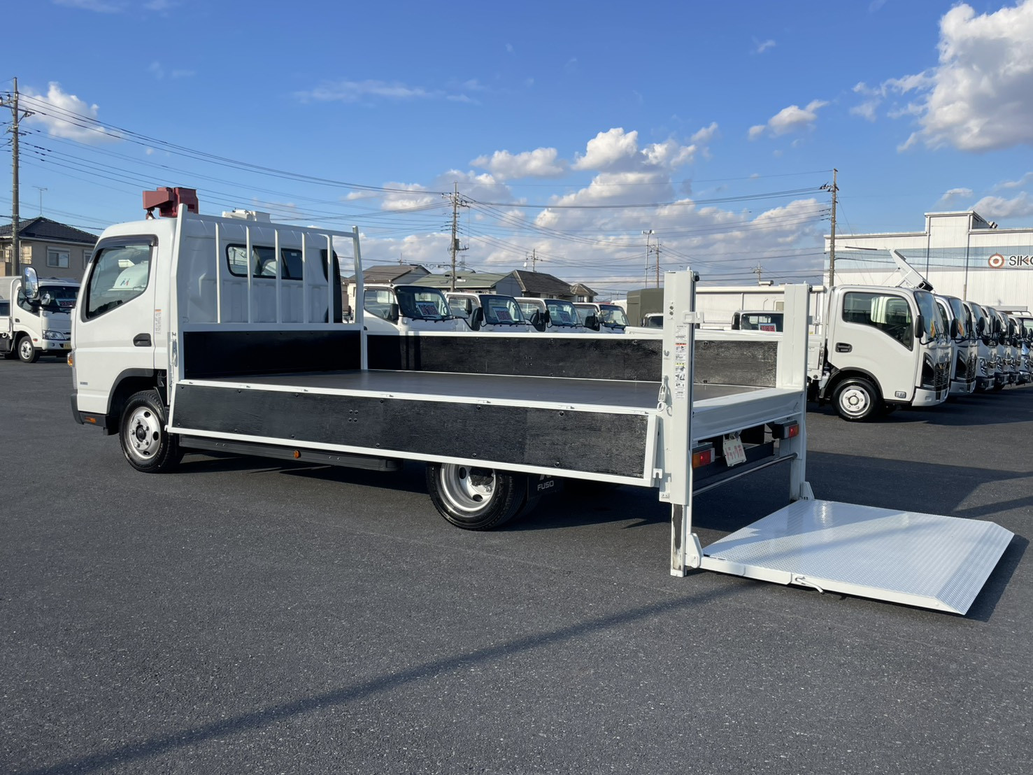 三菱 キャンター TPG-FEB50(2WD)の写真16