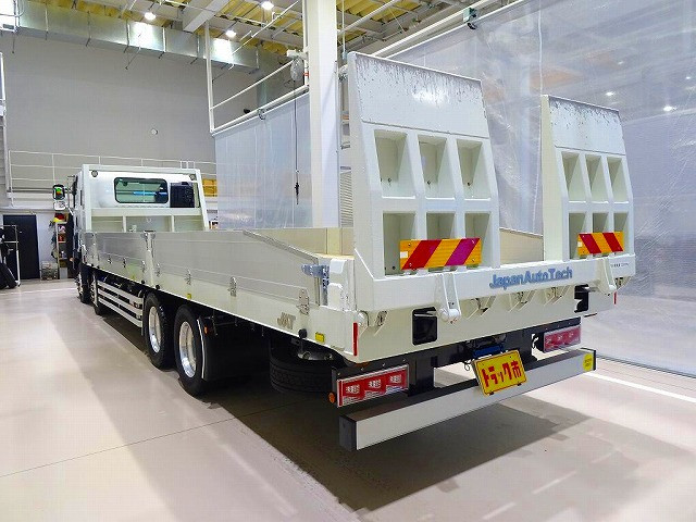 いすゞ ギガ 2PG-CYH77C(8x4)｜中古トラックなら【トラック市】