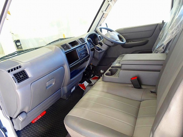 AC　PS　PW　SRS　集中ドアロック　左ミラー電動角度調整　AM/FMラジオ|マツダ ボンゴトラック ABF-SKP2L(4WD)の写真7