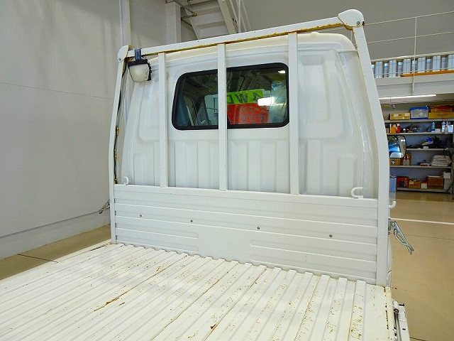 荷台内寸：247×160×37　三方開　スチールボディ　鳥居作業灯1個　リアアオリチェーン2個|マツダ ボンゴトラック ABF-SKP2L(4WD)の写真20