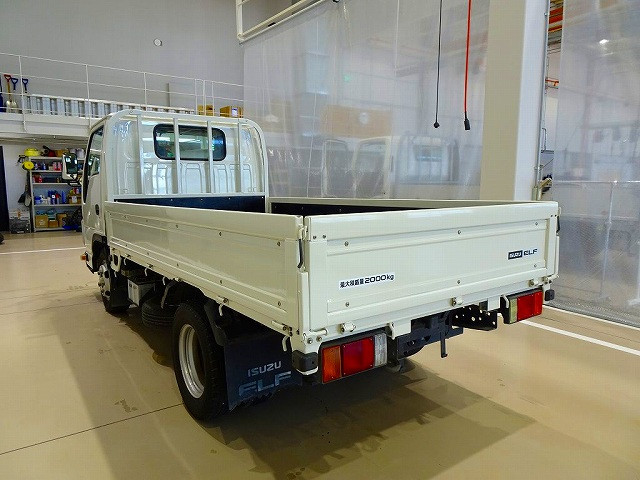 いすゞ エルフ TPG-NJR85A(2WD)の写真4