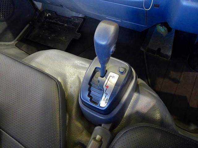 いすゞ エルフ TPG-NJR85A(2WD)の写真13