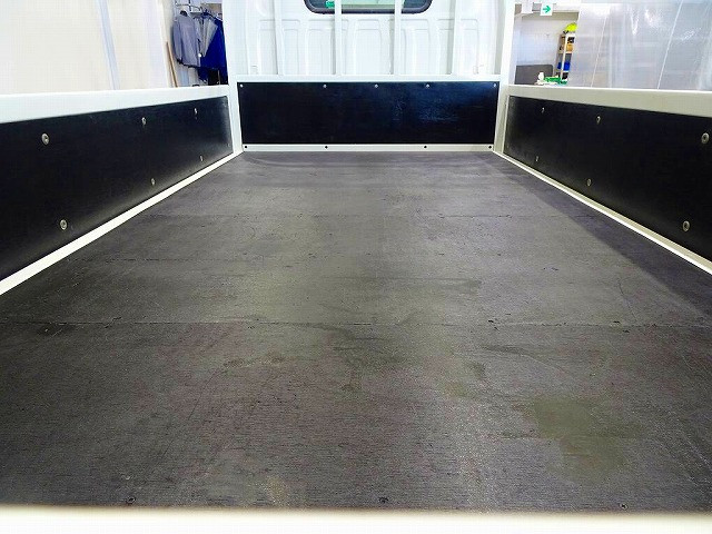 いすゞ エルフ TPG-NJR85A(2WD)の写真18