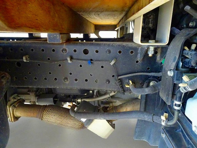 いすゞ エルフ TPG-NJR85A(2WD)の写真27