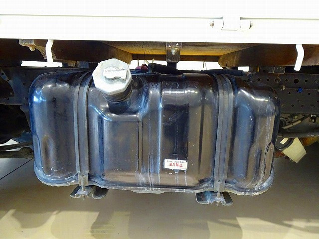 いすゞ エルフ TPG-NJR85A(2WD)の写真28