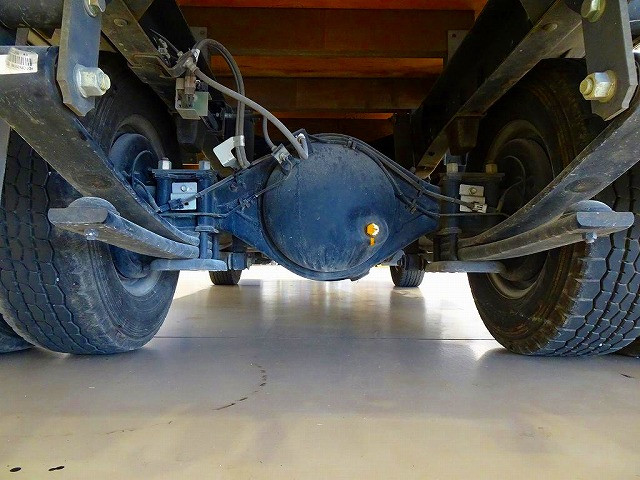 いすゞ エルフ TPG-NJR85A(2WD)の写真31