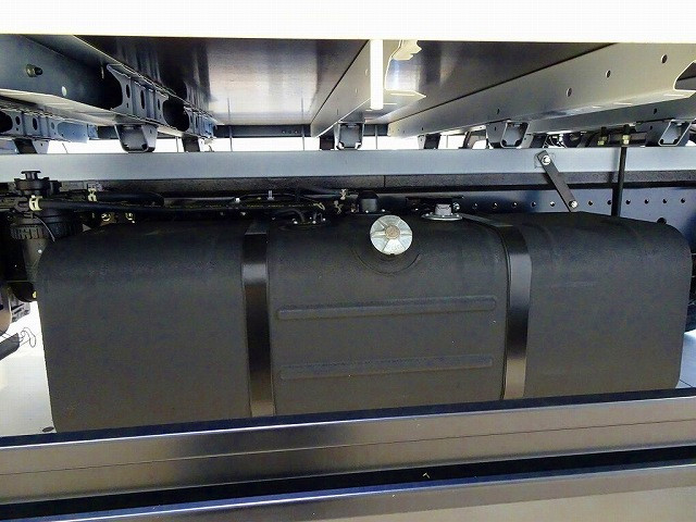 燃料タンク100L|日野 デュトロ 2KG-XZU720M(2WD)の写真35