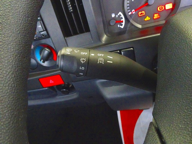 いすゞ エルフ 2PG-NKS88AD(4WD)の写真16