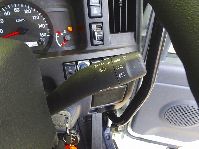 いすゞ エルフ 2PG-NKS88AD(4WD)の写真17