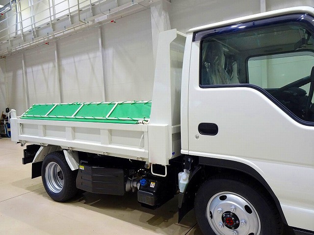 荷台内寸:305×159×32 新明和/DR2-0110SY 三方開 手動コボレーン付(38cm)|いすゞ エルフ 2PG-NKS88AD(4WD)の写真19