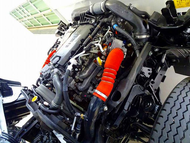 エンジンルーム|いすゞ エルフ 2PG-NKS88AD(4WD)の写真33