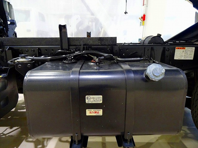 いすゞ エルフ 2PG-NKS88AD(4WD)の写真35