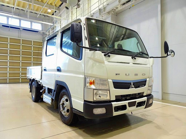 三菱 キャンター 2TG-FDA00(4WD)の写真2