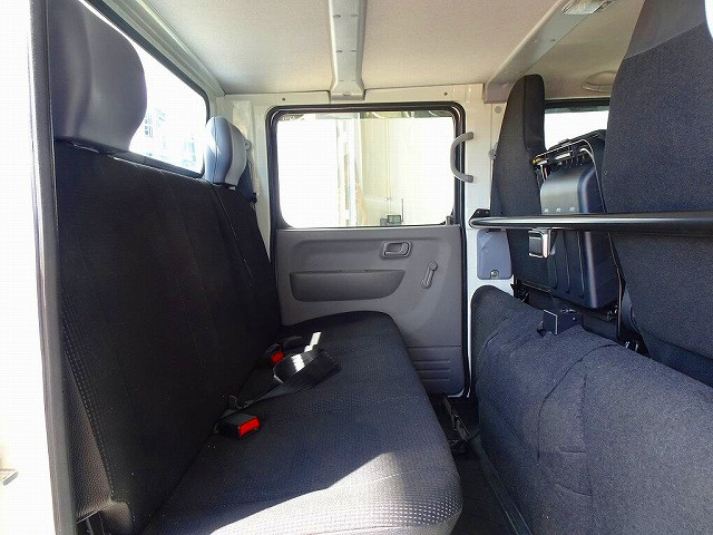 三菱 キャンター 2TG-FDA00(4WD)の写真19