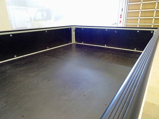 三菱 キャンター 2TG-FDA00(4WD)の写真27