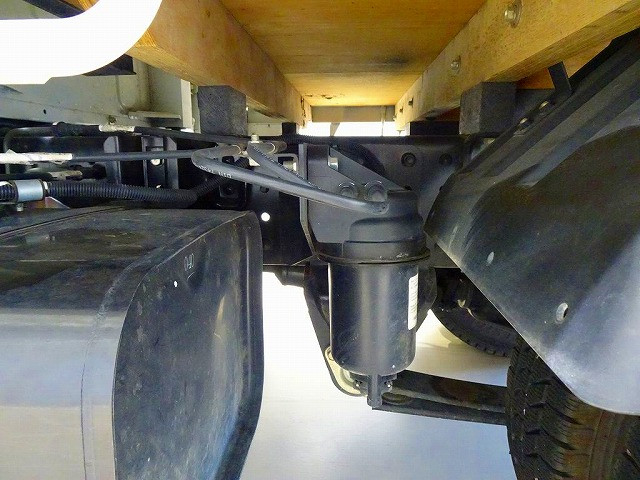 三菱 キャンター 2TG-FDA00(4WD)の写真36