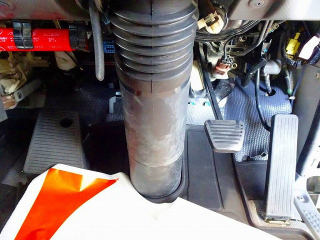 フロアAT　2ペダル|いすゞ エルフ TRG-NHS85A(4WD)の写真14