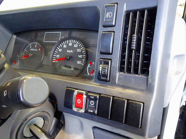 いすゞ エルフ TRG-NHS85A(4WD)の写真15