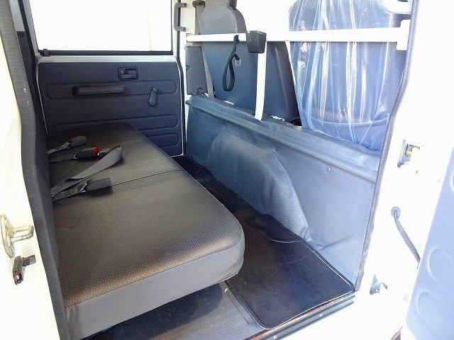 Wキャブ　6人乗り|いすゞ エルフ TRG-NHS85A(4WD)の写真18