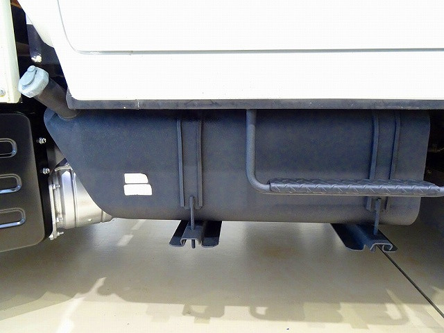 いすゞ エルフ TRG-NHS85A(4WD)の写真47