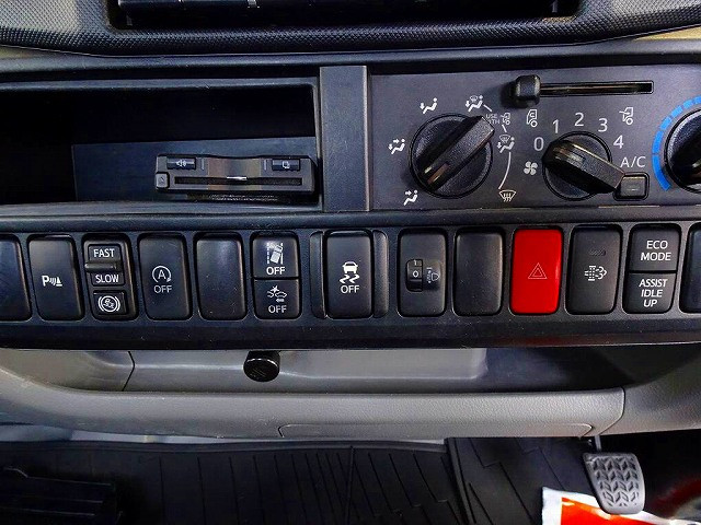 AC PS PW SRS ABS キーフリー 左電格ミラー 社外メモリーナビ/バックカメラ連動/フルセグTV/DVD ETC2.0 バックモニター ターボ 排気ブレーキ 坂道発進補助装置|日野 デュトロ 2RG-XZU645M(2WD)の写真11