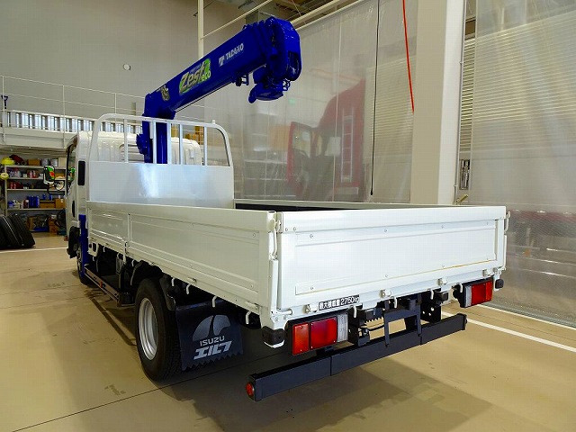 お問合せ管理No.E992　H28 エルフ 2.75t 高床 標準ロング タダノ4段クレーン付|いすゞ エルフ TRG-NMR85AN(2WD)の写真4