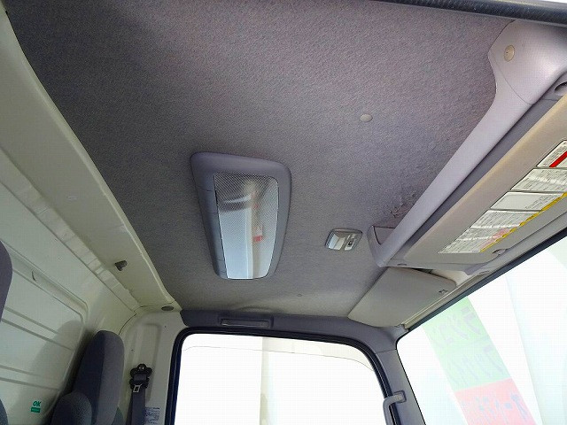 ハイキャブ　室内蛍光灯|いすゞ エルフ TRG-NMR85AN(2WD)の写真14