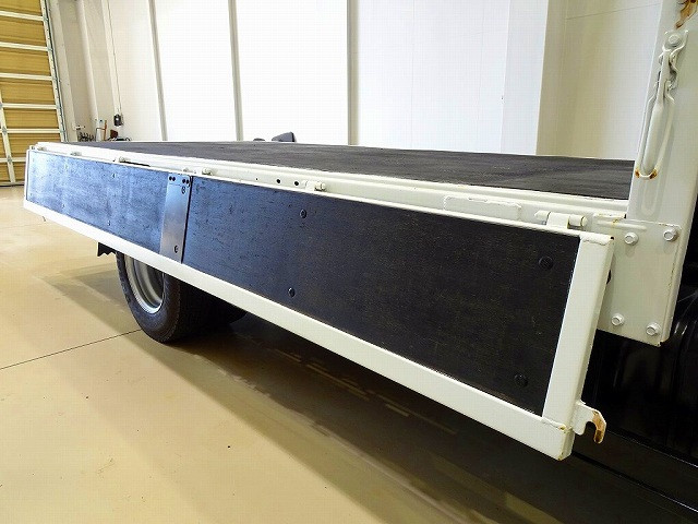 荷台内寸：366×180×38　三方開　左右セイコーラック　前立て鳥居鉄板張り　タダノ4段 2.9t吊りクレーン付|いすゞ エルフ TRG-NMR85AN(2WD)の写真25