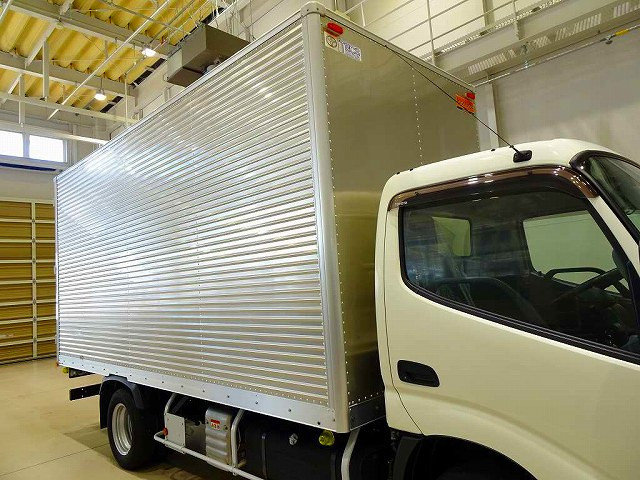 荷台内寸：450×177×210　トランテックス/V027G7201　リア観音扉　ラッシングレール1段(100cm)　ジョロダーレール2列/ジョロダー付　荷室灯2個|トヨタ ダイナ 2RG-XZU655(2WD)の写真28