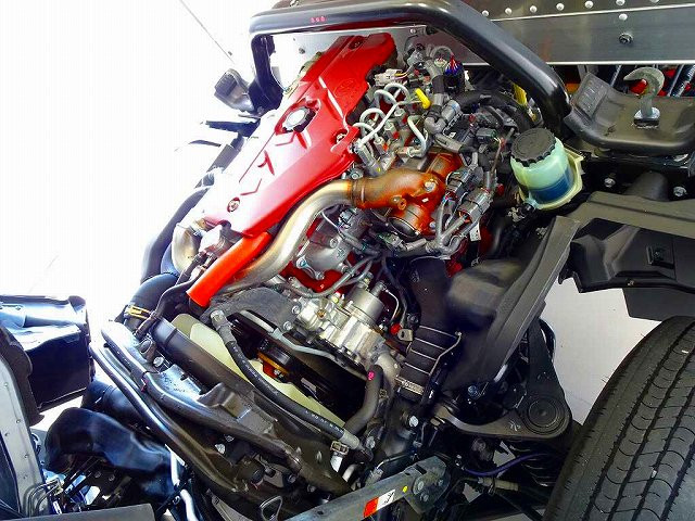 エンジンルーム|トヨタ ダイナ 2RG-XZU655(2WD)の写真33