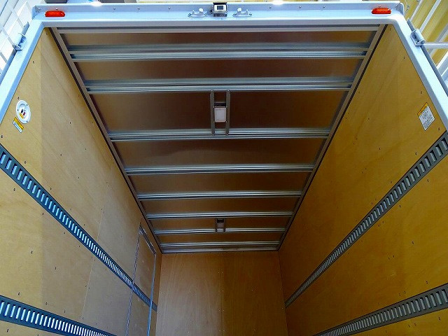 荷台内寸:450×208×211 トランテックス R観音扉 左サイドスライドドア(195cm/123cm) ラッシングレール2段(60cm/120cm)/ベルト2個 荷室LED灯2個|日野 デュトロ 2PG-XZU712M(2WD)の写真24