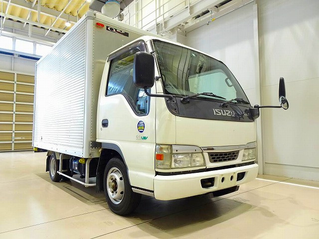 いすゞ エルフ KK-NHR69EAV(2WD)の写真2