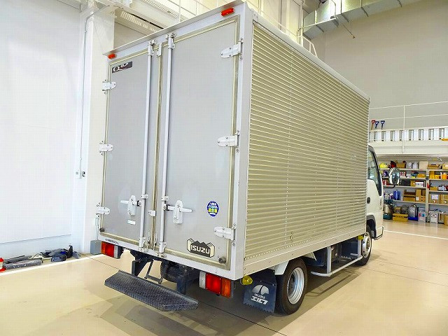 いすゞ エルフ KK-NHR69EAV(2WD)の写真3