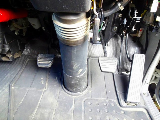 いすゞ エルフ KK-NHR69EAV(2WD)の写真14