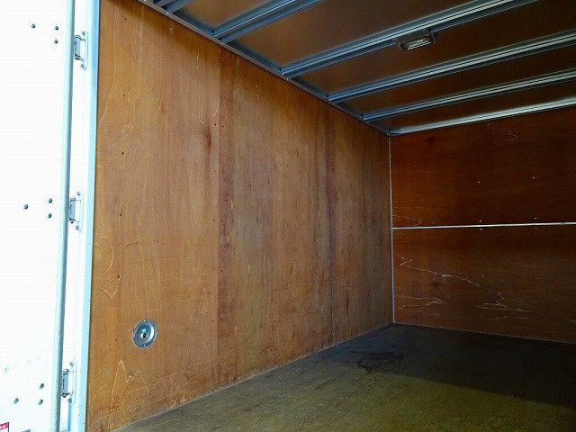 いすゞ エルフ KK-NHR69EAV(2WD)の写真23