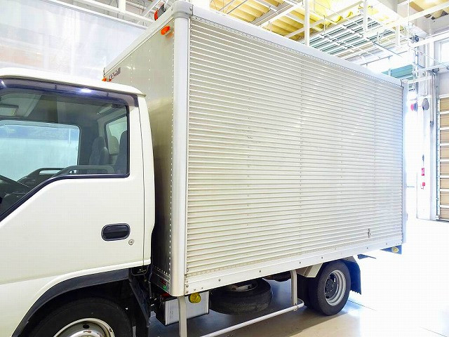 いすゞ エルフ KK-NHR69EAV(2WD)の写真26