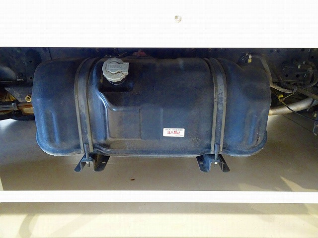 いすゞ エルフ KK-NHR69EAV(2WD)の写真29