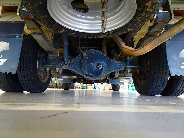 いすゞ エルフ KK-NHR69EAV(2WD)の写真32